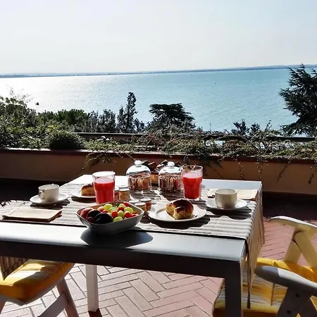 Casa Amigo Bed & Breakfast Padenghe sul Garda